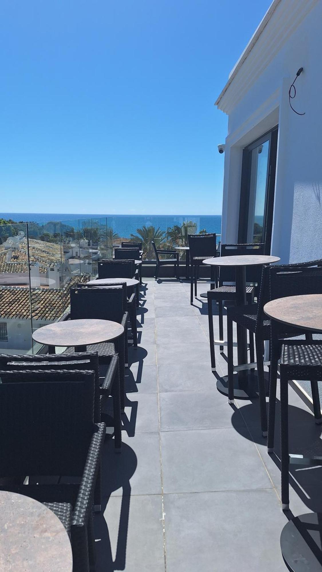 Hotel The Orange House Boutique And Upstairs Rooftop Bar Center Of 100m From The